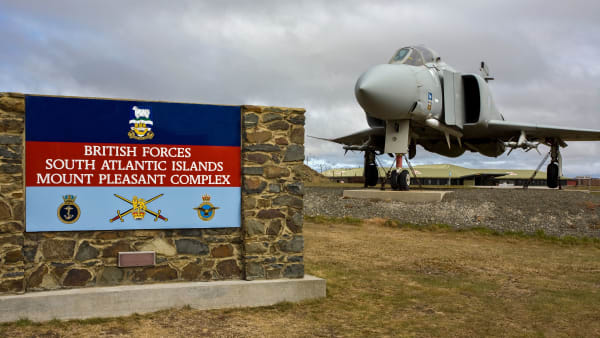 The Falklands War: an overview
